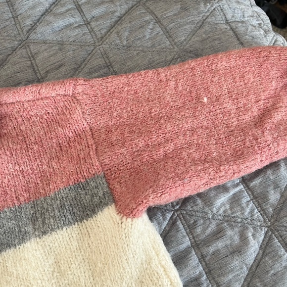 Lou and Grey sweater - Picture 2 of 5